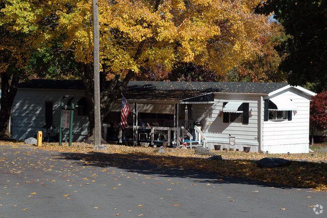 Building Photo - Green Acres