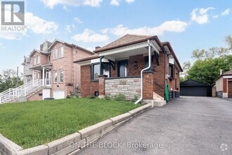 Building Photo - 5 East Dr