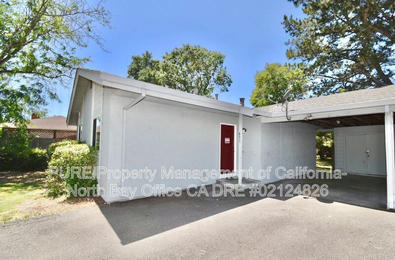 Primary Photo - 851 Madison St