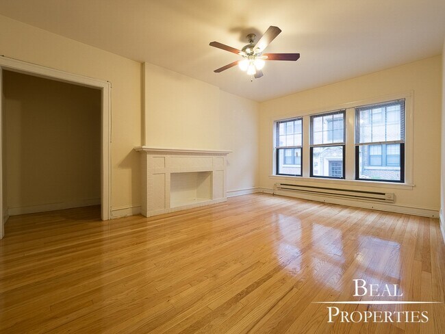 Building Photo - 1315 Oak Ave