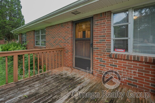 Building Photo - 1320 Shades Ave