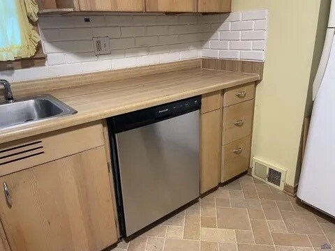 Foto del edificio - 633 Indiana St