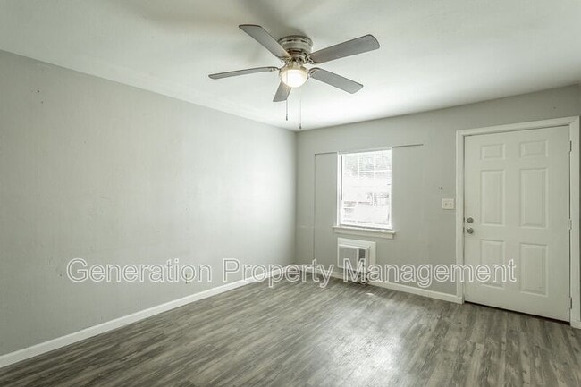 Foto del edificio - 207 Laws Ave