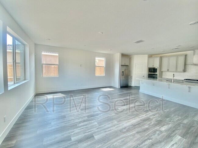 Foto del edificio - 12665 Quantum Way
