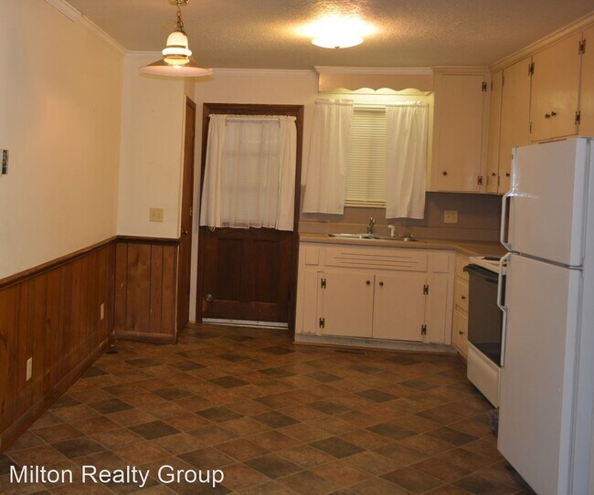 Building Photo - 2 br, 1 bath House - 609 W Killigrey St