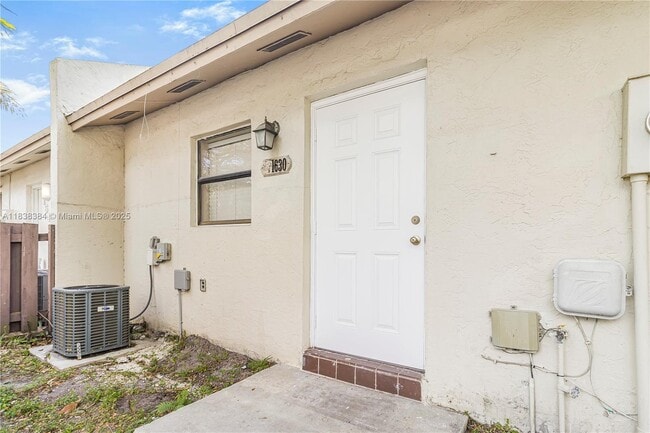 Foto del edificio - 1630 Sandpiper Blvd