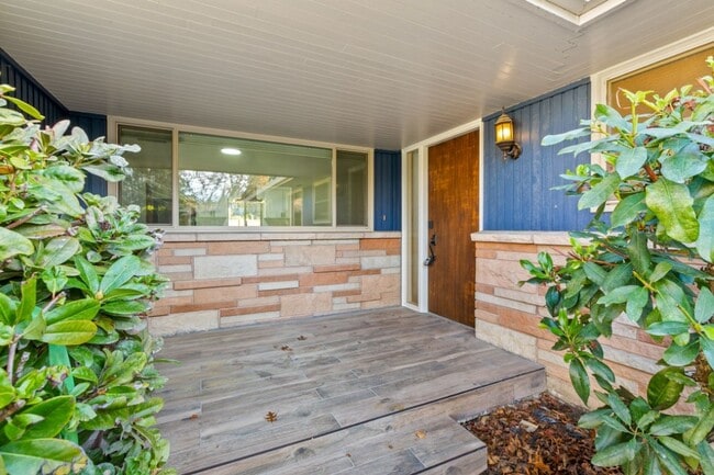 Foto del edificio - 4Bd/1.75Ba Seattle House