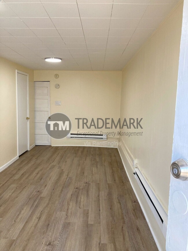 Foto del edificio - 303 S Front St