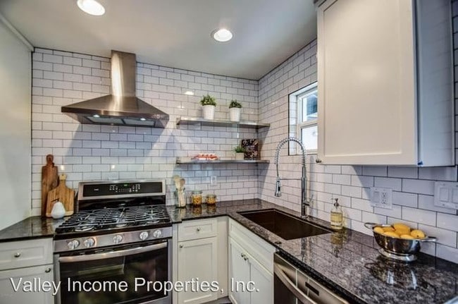 Building Photo - 3416 N 37th St