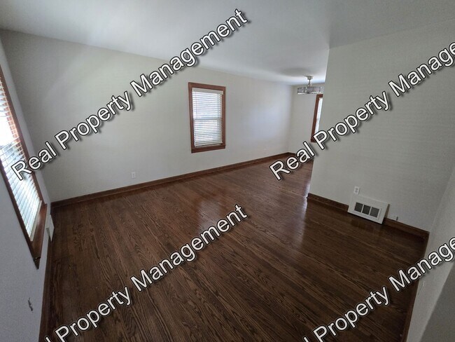 Foto del edificio - 2 Bedroom Duplex
