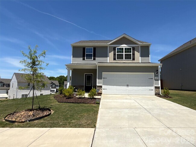 Foto del edificio - 6225 Lowe Ln