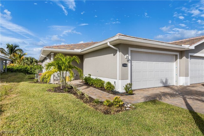 Foto del edificio - 13460 Causeway Palms Cove