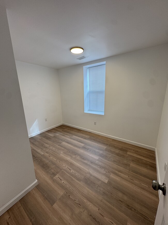 Photo - 839 S Jackson St Apartment