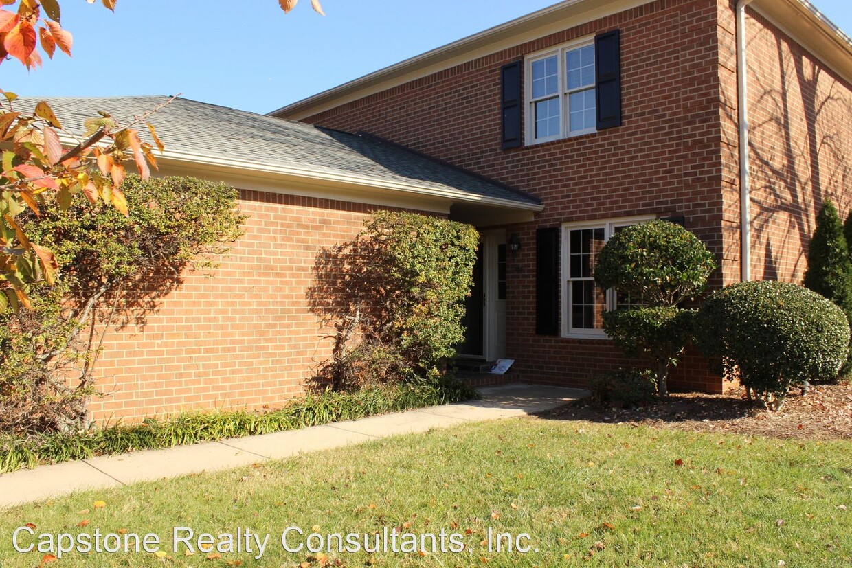 Primary Photo - 2 br, 2.5 bath House - 850 BROOKLEIGH CT