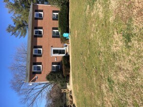 Building Photo - 8373 Grove Angle Rd