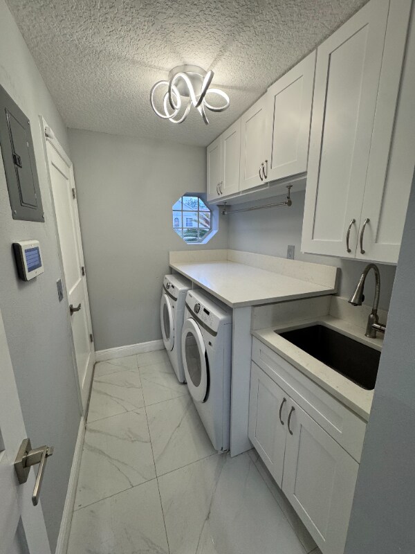 Foto del edificio - 6938 Oakmore Ln