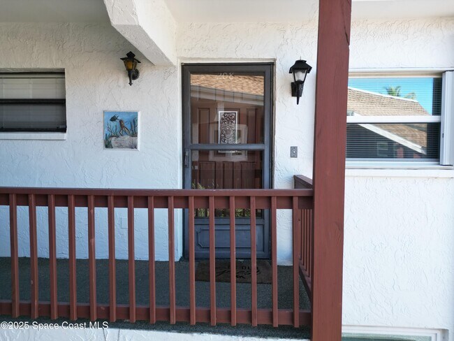 Foto del edificio - 1318 S Miramar Ave