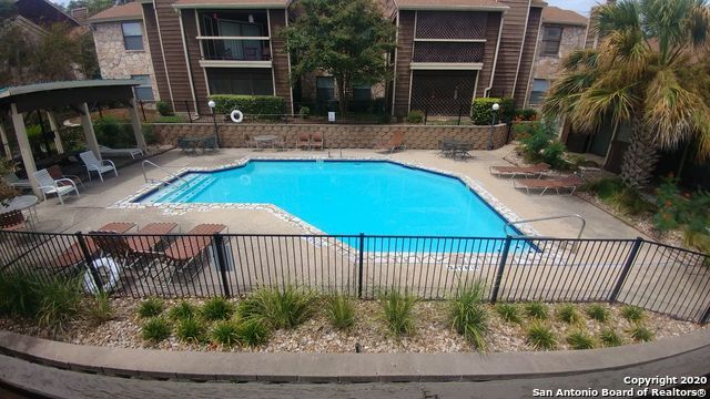 Primary Photo - 11520 Huebner Rd