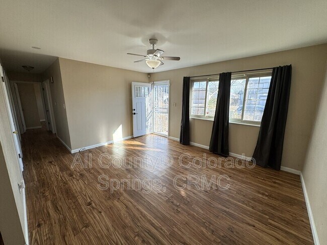 Foto del edificio - 1742 Keswick Rd