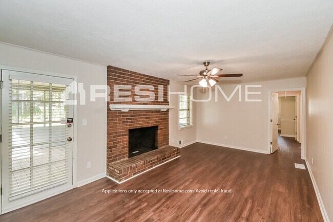 Building Photo - HOME FOR RENT!! ONE MONTH FREE!