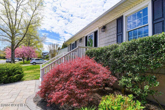 Building Photo - 2125 Millbrook Rd