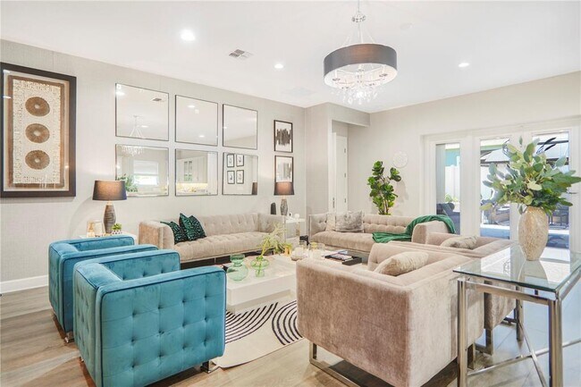 Foto del edificio - 694 Brooks Field Dr