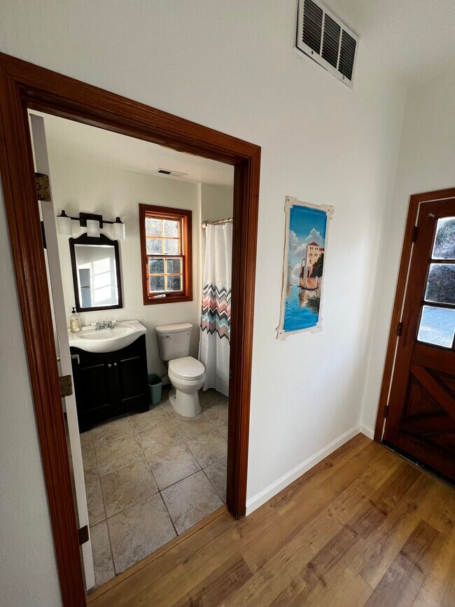 Foto del edificio - 3684 Misty Ln