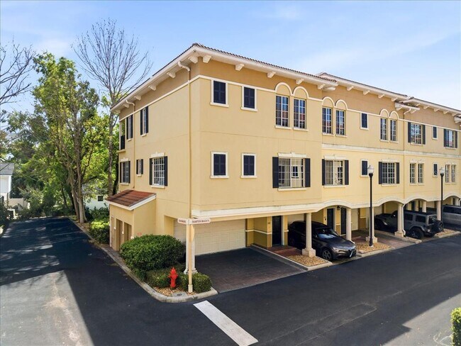 Foto del edificio - 5202 Hampton Beach Pl