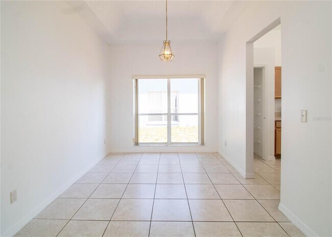 Foto del edificio - 667 Downing Cir