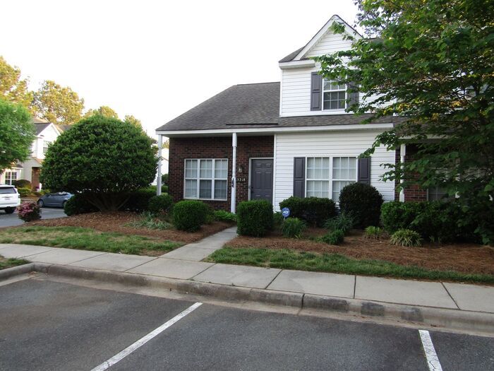 Primary Photo - Great location! This Maplecrest townhome i...