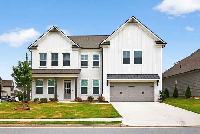 Building Photo - 4407 Silver Oak Dr