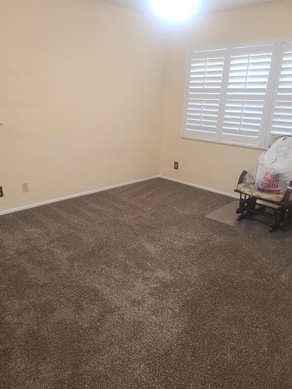 Foto del edificio - 565 Oaks Ln