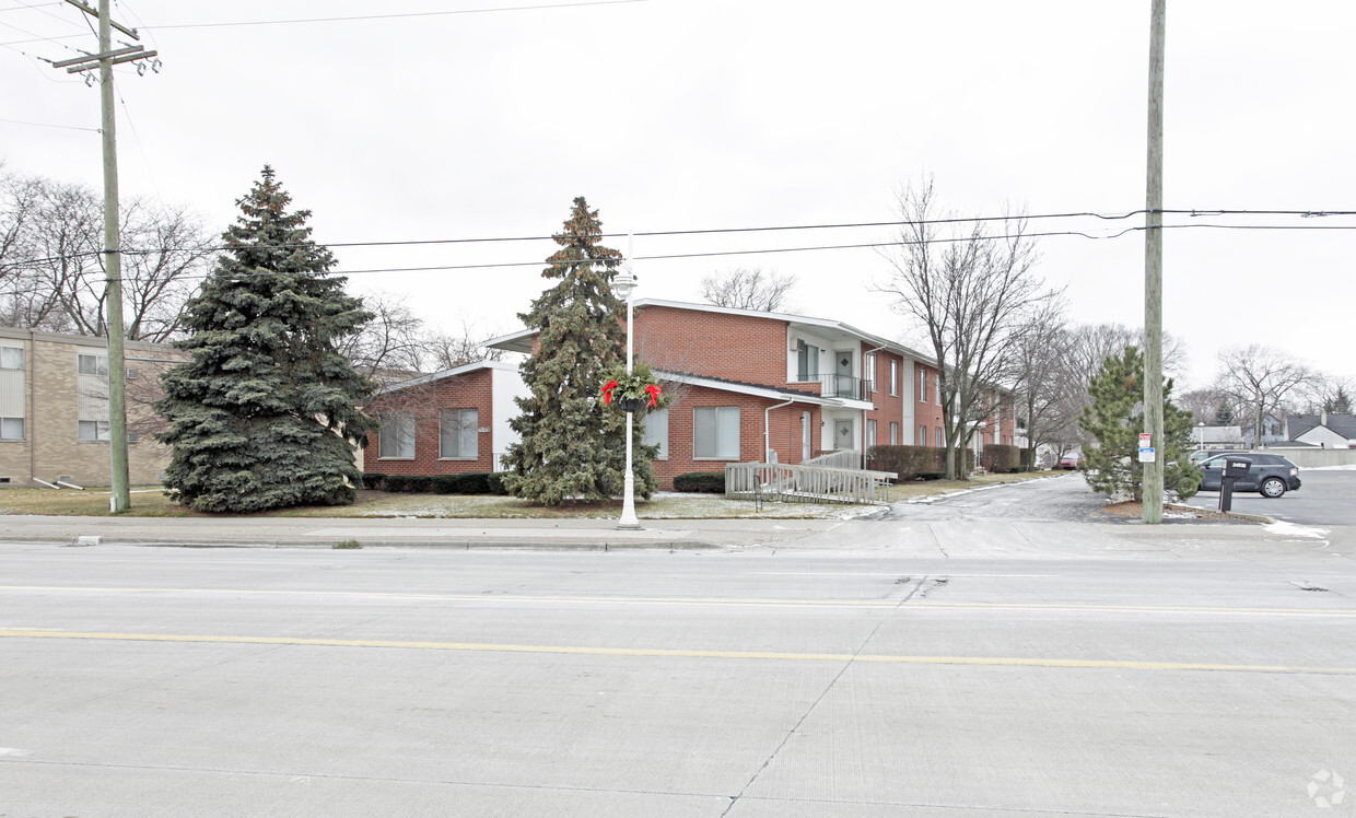 Building Photo - St Clair Terraces