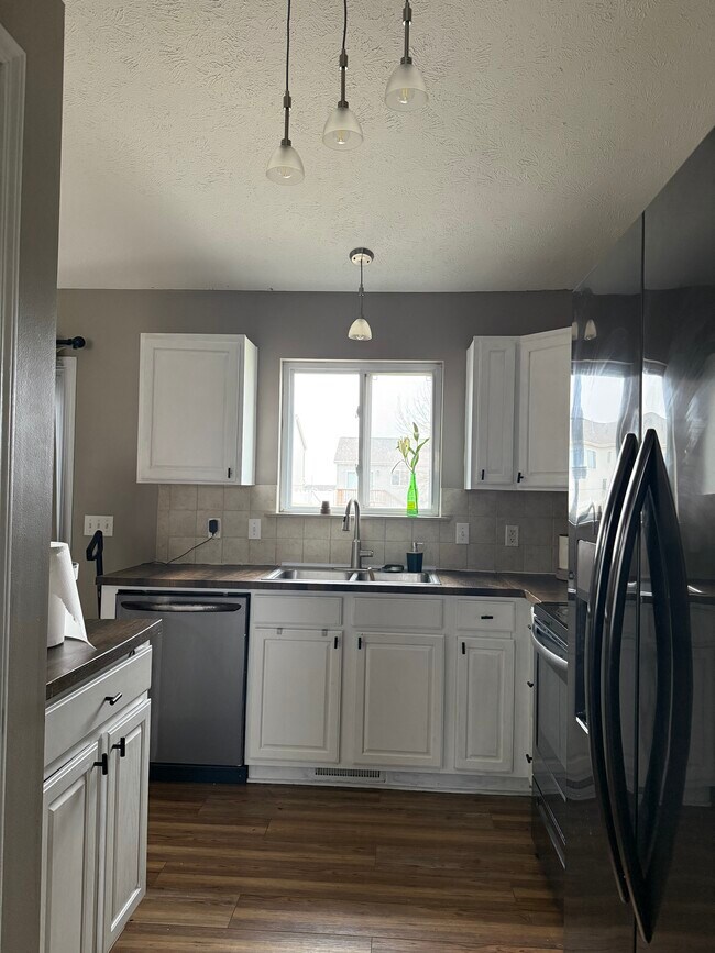 Foto del edificio - 10814 Potter St