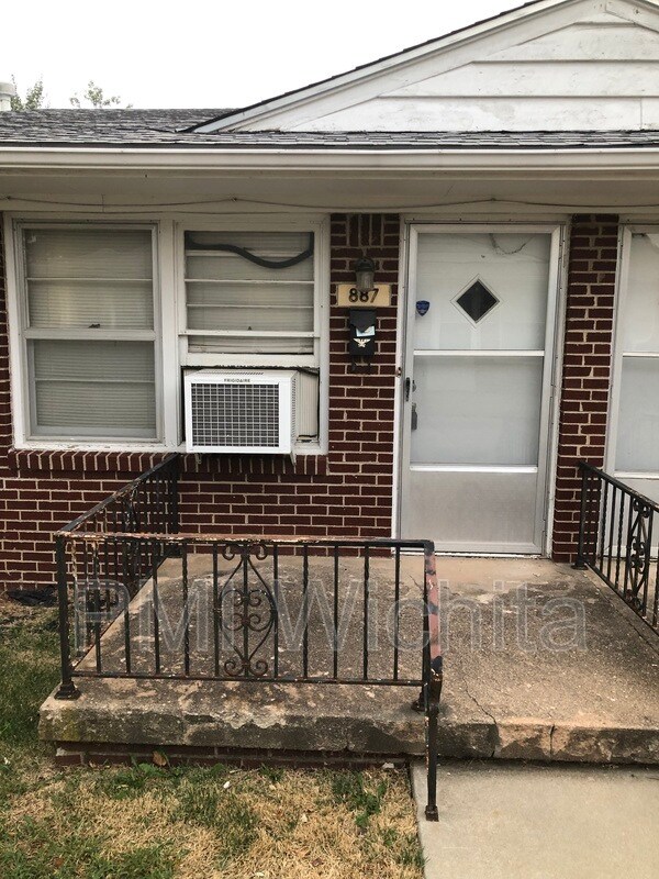 887 S Hillcrest St, Wichita, KS 67218 Condo for Rent in Wichita, KS