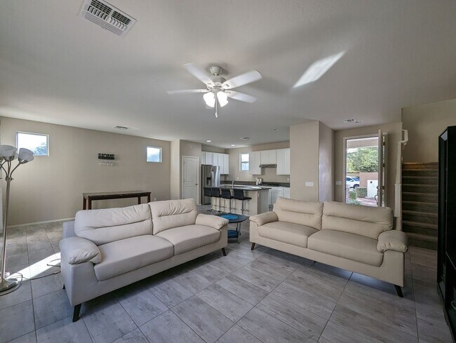 Building Photo - 1253 N 166th Ave