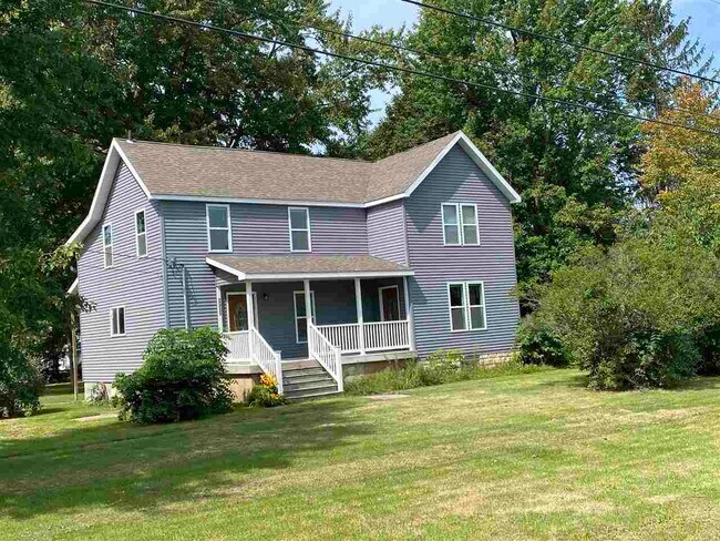 Foto del edificio - 2555 N Eastman Rd