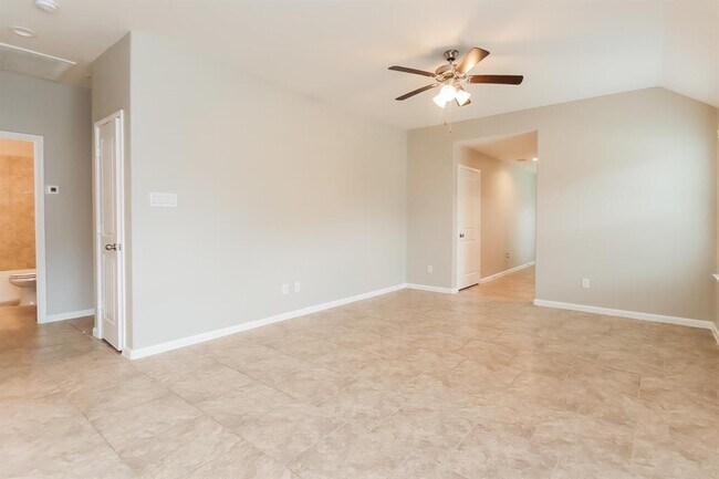 Building Photo - 1603 N City Oaks Ln