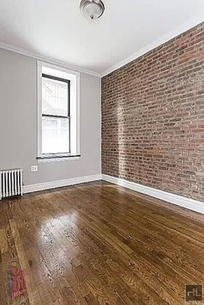 Building Photo - East 18th Street