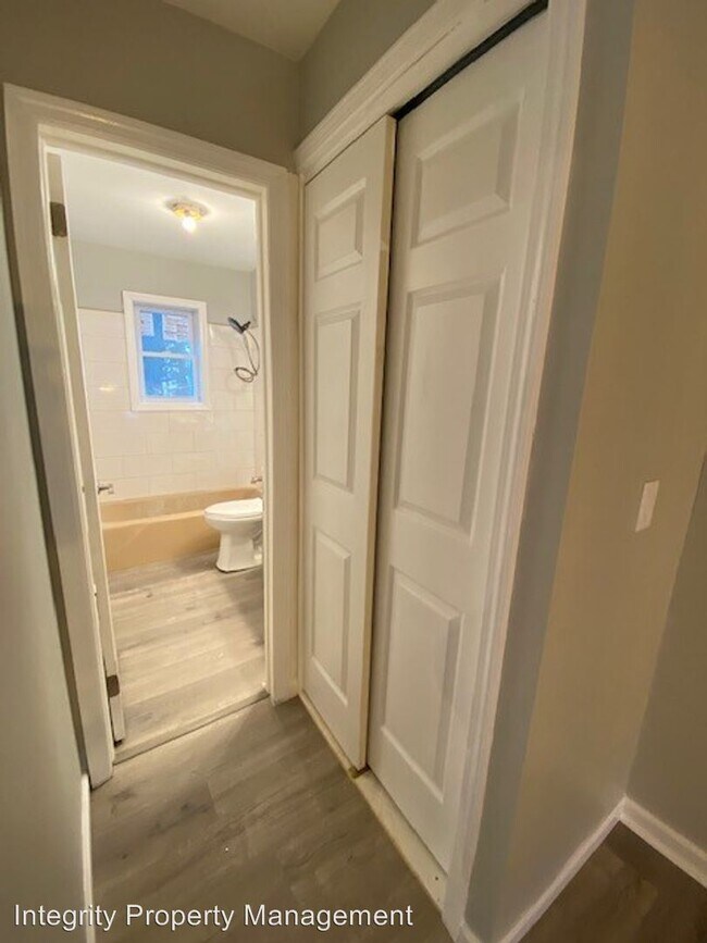 Building Photo - 2 br, 1.5 bath House - 22G Alpine Drive