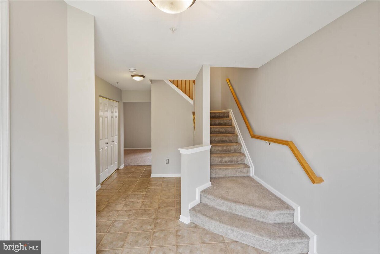 8 Millhaven Ct, Edgewater, MD 21037 Townhome Rentals in Edgewater MD