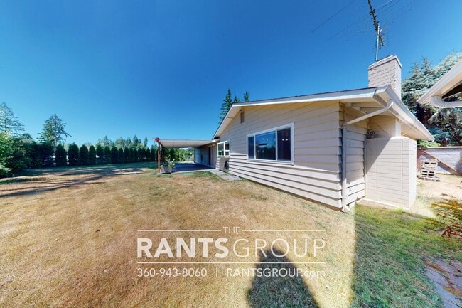 Building Photo - Recently updated 3-bed, 2-bath Rambler in Lacey!