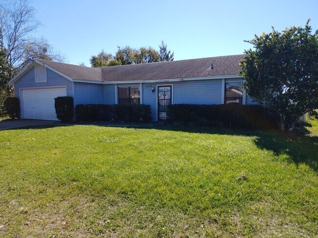 Foto del edificio - Home on nice, quiet street in Deltona!