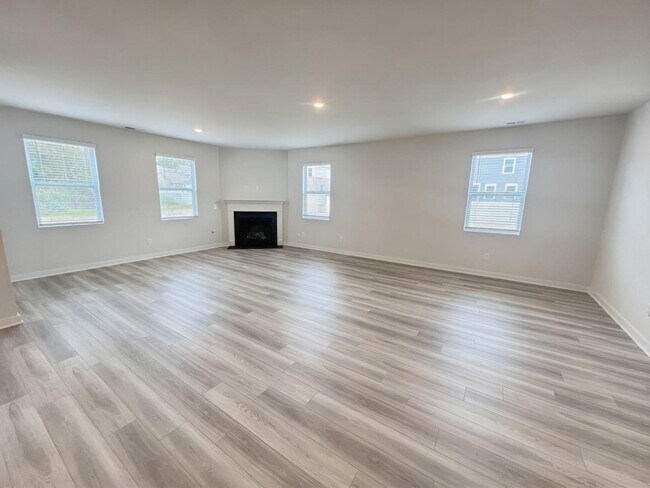 Foto del edificio - 874 Nightingale Ave