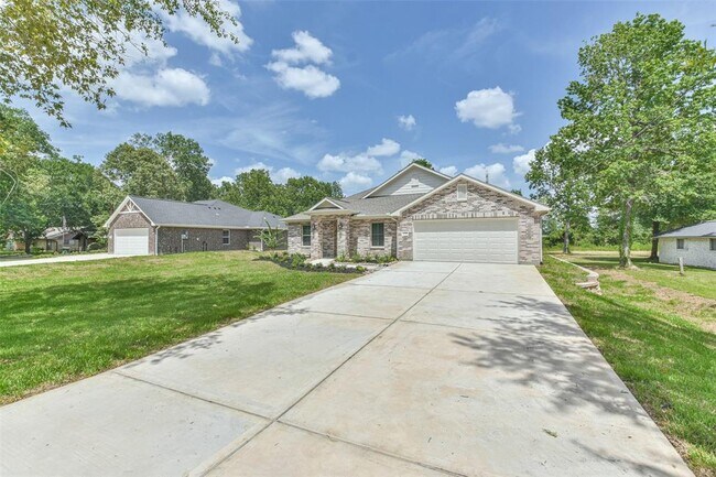 Foto del edificio - 27204 Blueberry Hill Dr