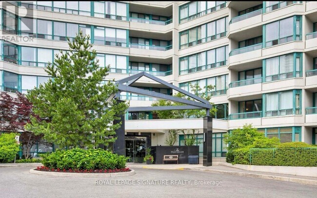 Photo du bâtiment - 7250 Yonge St