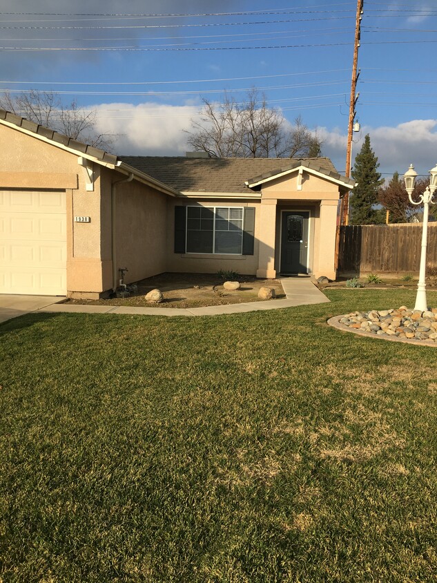 Foto principal - 1938 E Country Ave
