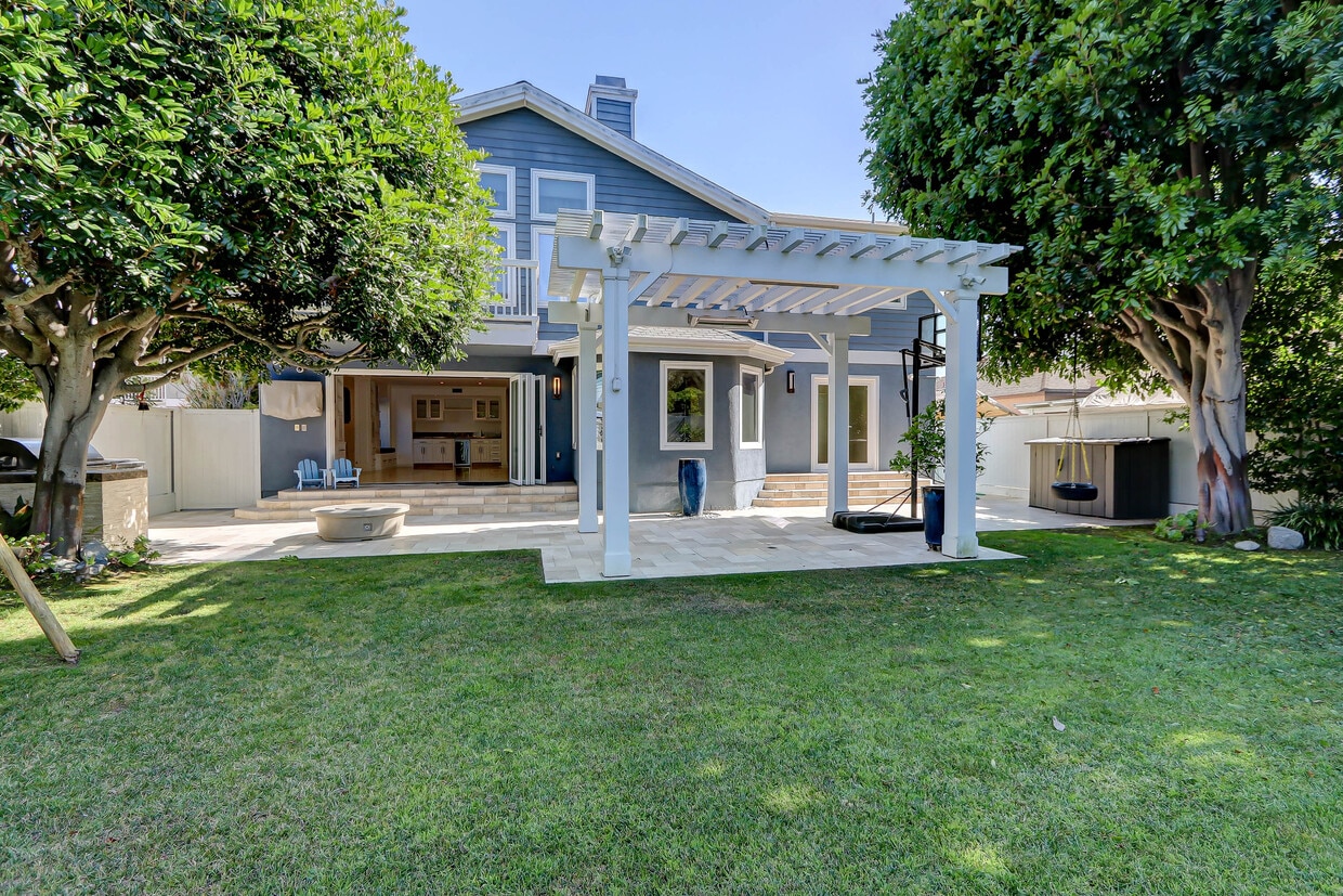 Primary Photo - 947 10th St