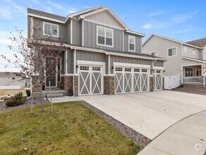 Building Photo - 961 Mouflon Dr