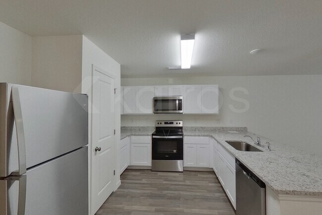 Foto del edificio - 20254 Lorenzo Ave